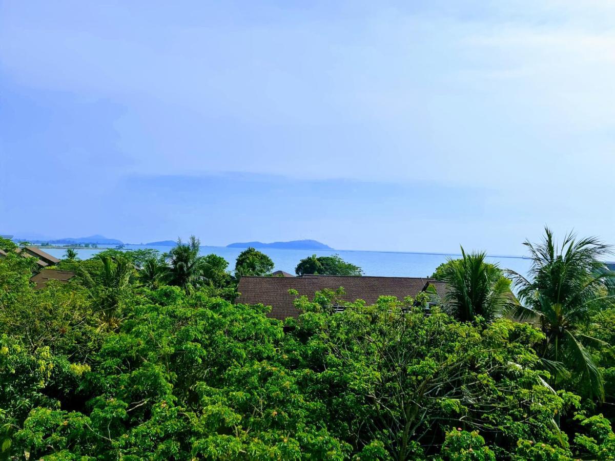 Perdana Serviced Apartment & Resorts Padang Mat Sirat Exteriör bild