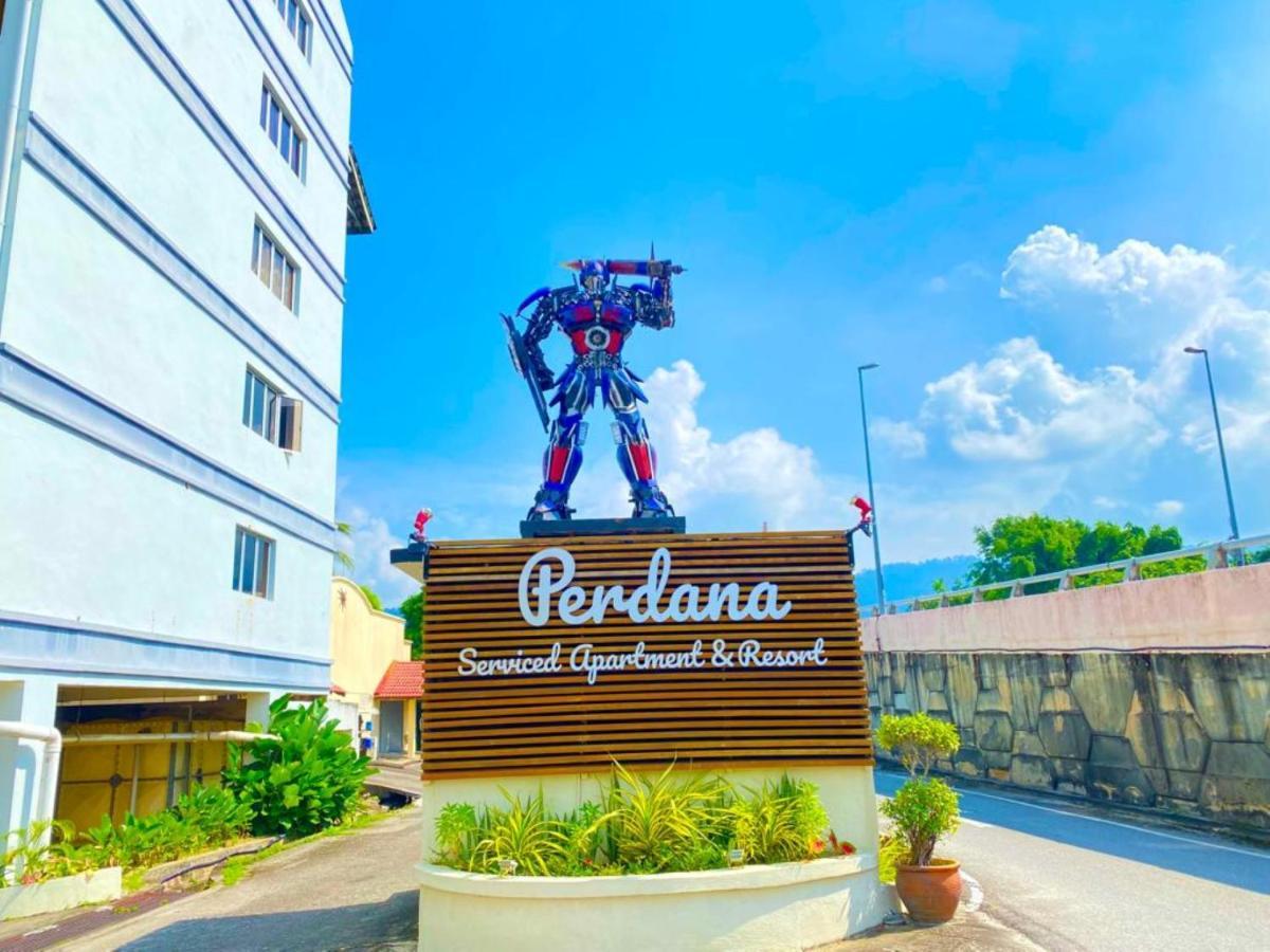 Perdana Serviced Apartment & Resorts Padang Mat Sirat Exteriör bild