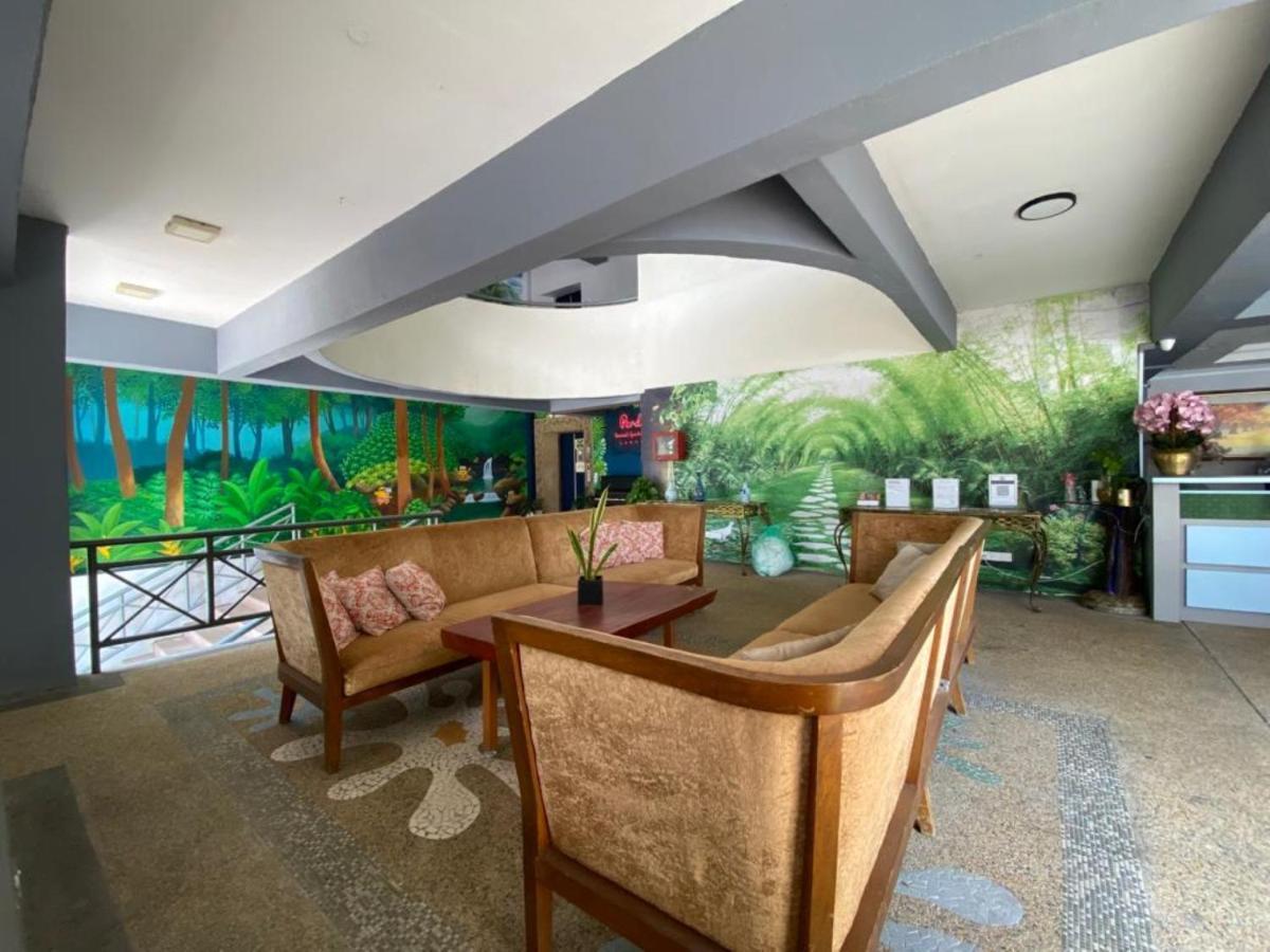 Perdana Serviced Apartment & Resorts Padang Mat Sirat Exteriör bild
