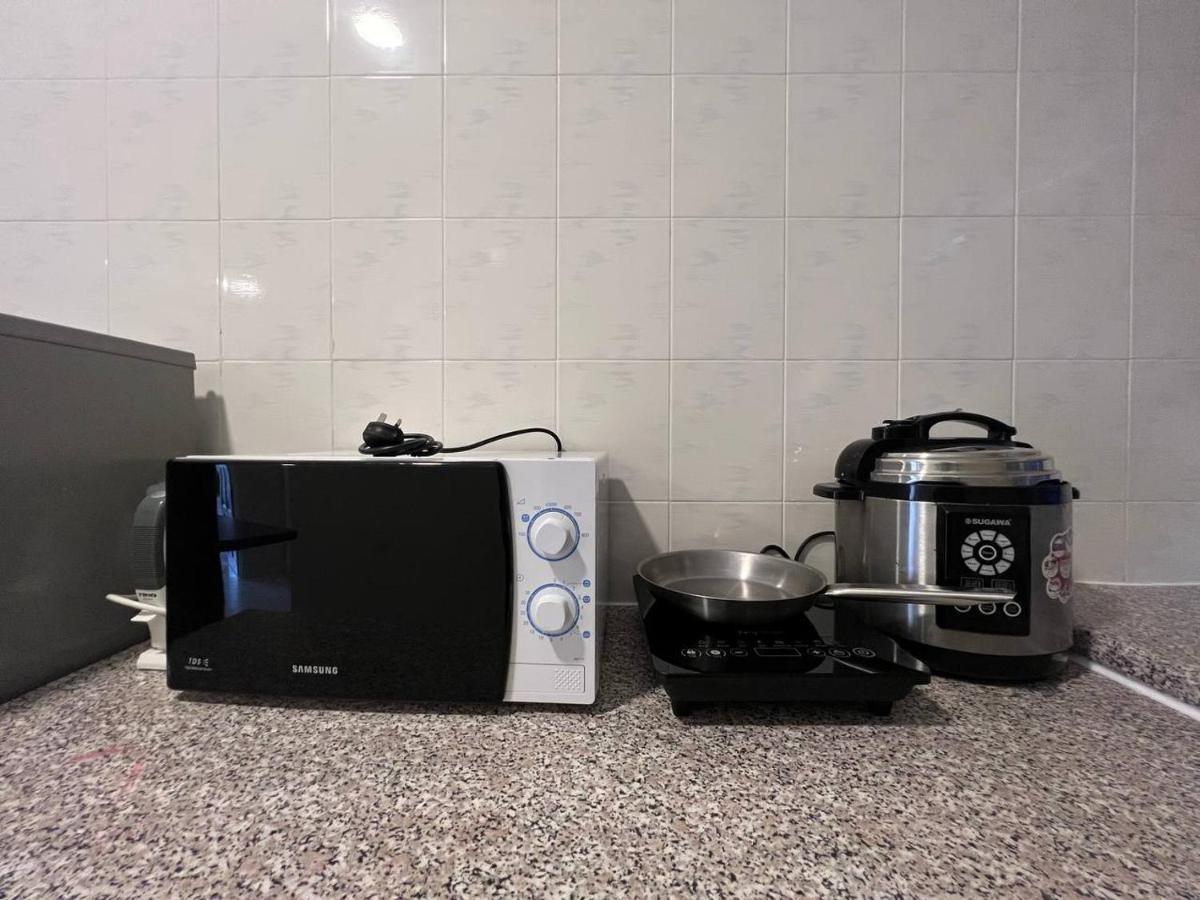 Perdana Serviced Apartment & Resorts Padang Mat Sirat Exteriör bild